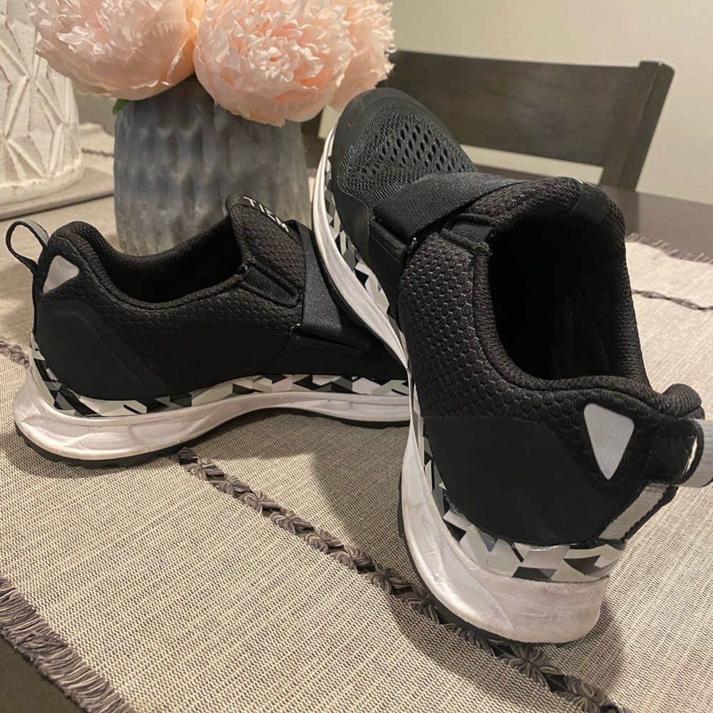 Tiem spin shoes size 9.0 black